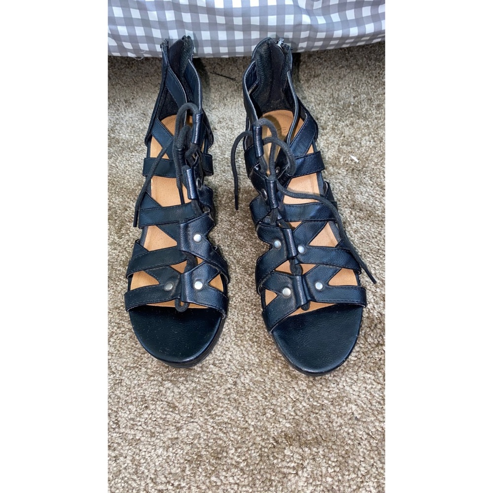Mossimo Black sandal wedges